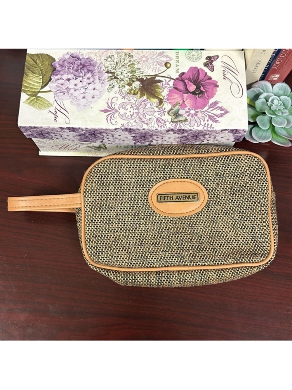 SAKS FIFTH AVE MEN’S TAN BLACK BURLAP LEATHER COMBO DOPP KIT TOILETRY BAG